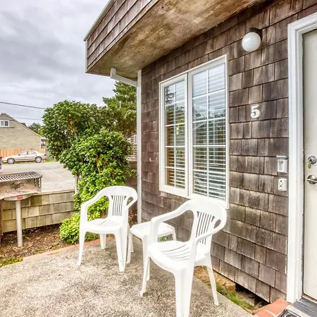 Beaches Inn | Puffins Place Cabana Cannon Beach Exterior photo