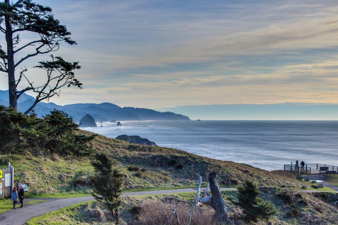 Beaches | Puffins Place Cannon Beach