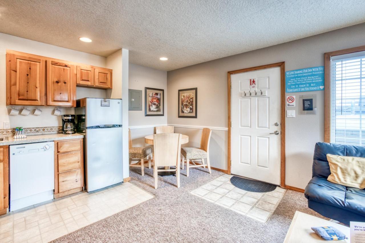 Beaches | Puffins Place Apartment Cannon Beach